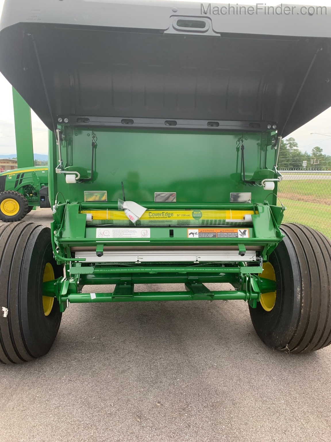 2020 John Deere 450M Image 9