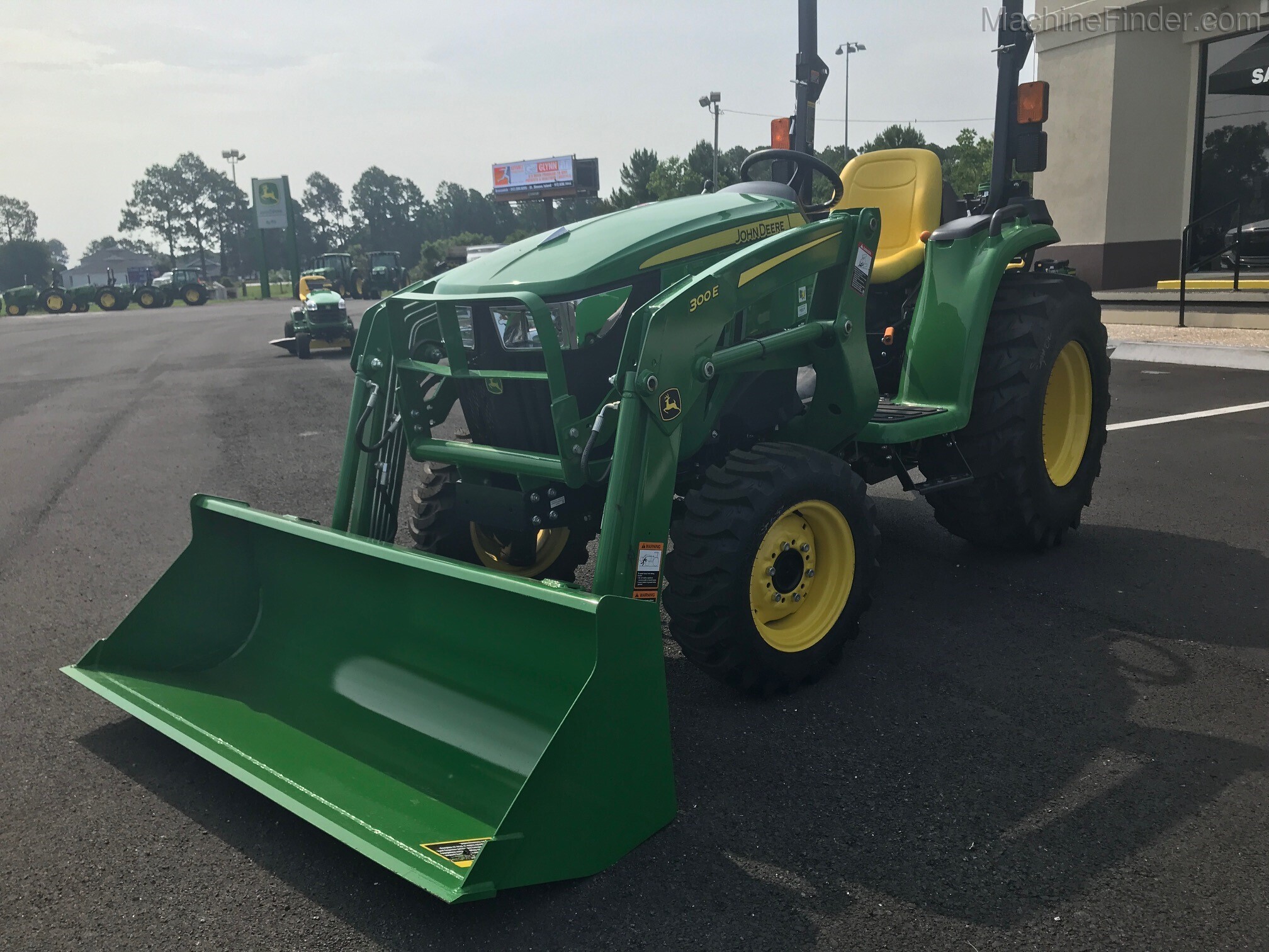2020 John Deere 3025E Image 3