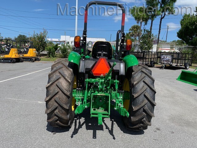 2020 John Deere 5075E Image 6