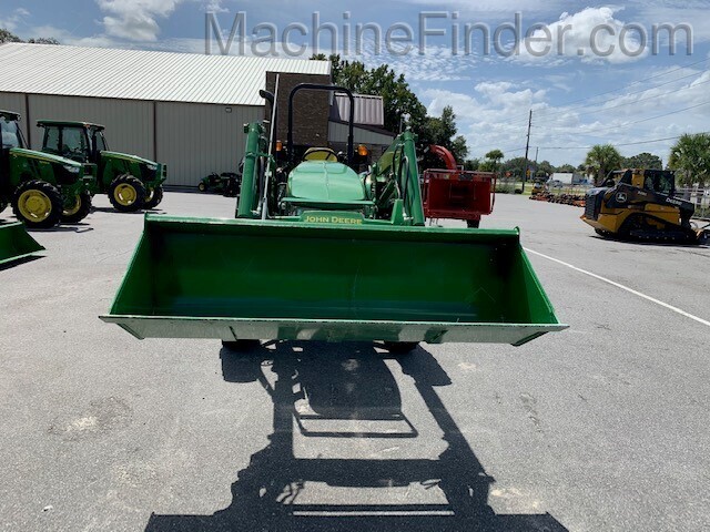 2020 John Deere 5075E Image 10