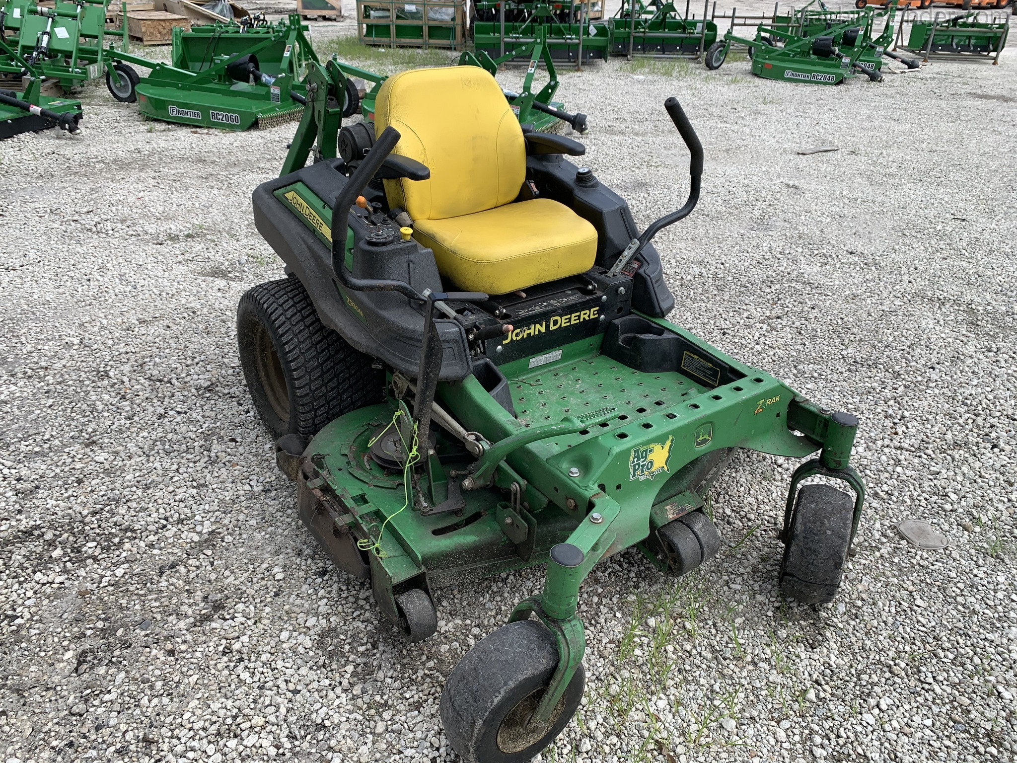 2015 John Deere Z930M Image 1