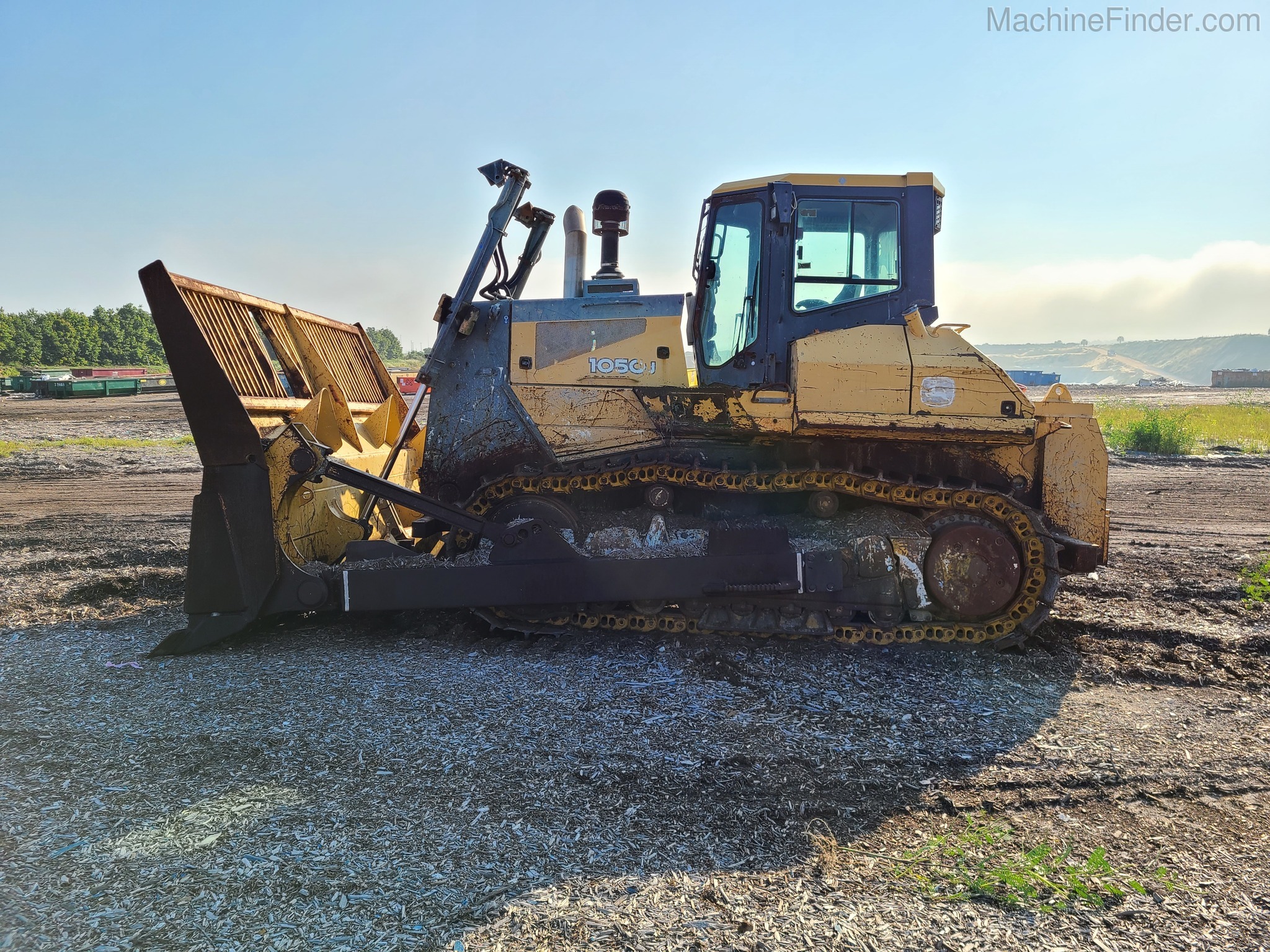 2009 John Deere 1050J Image 3