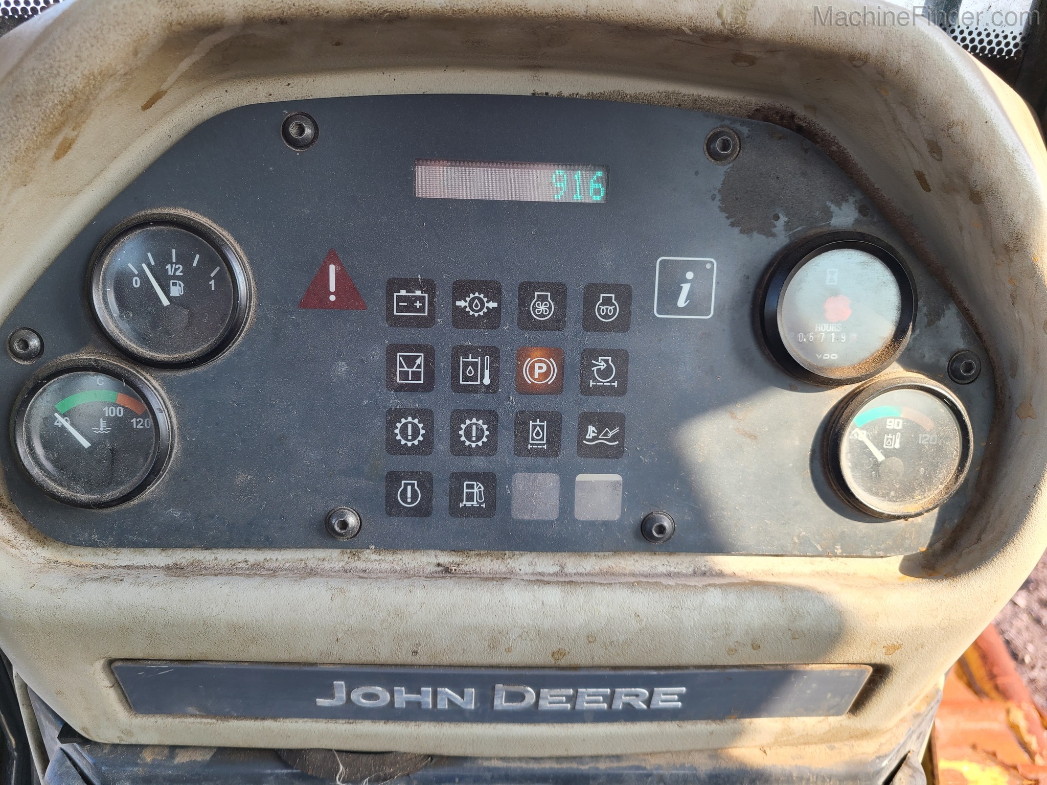 2009 John Deere 1050J Image 5