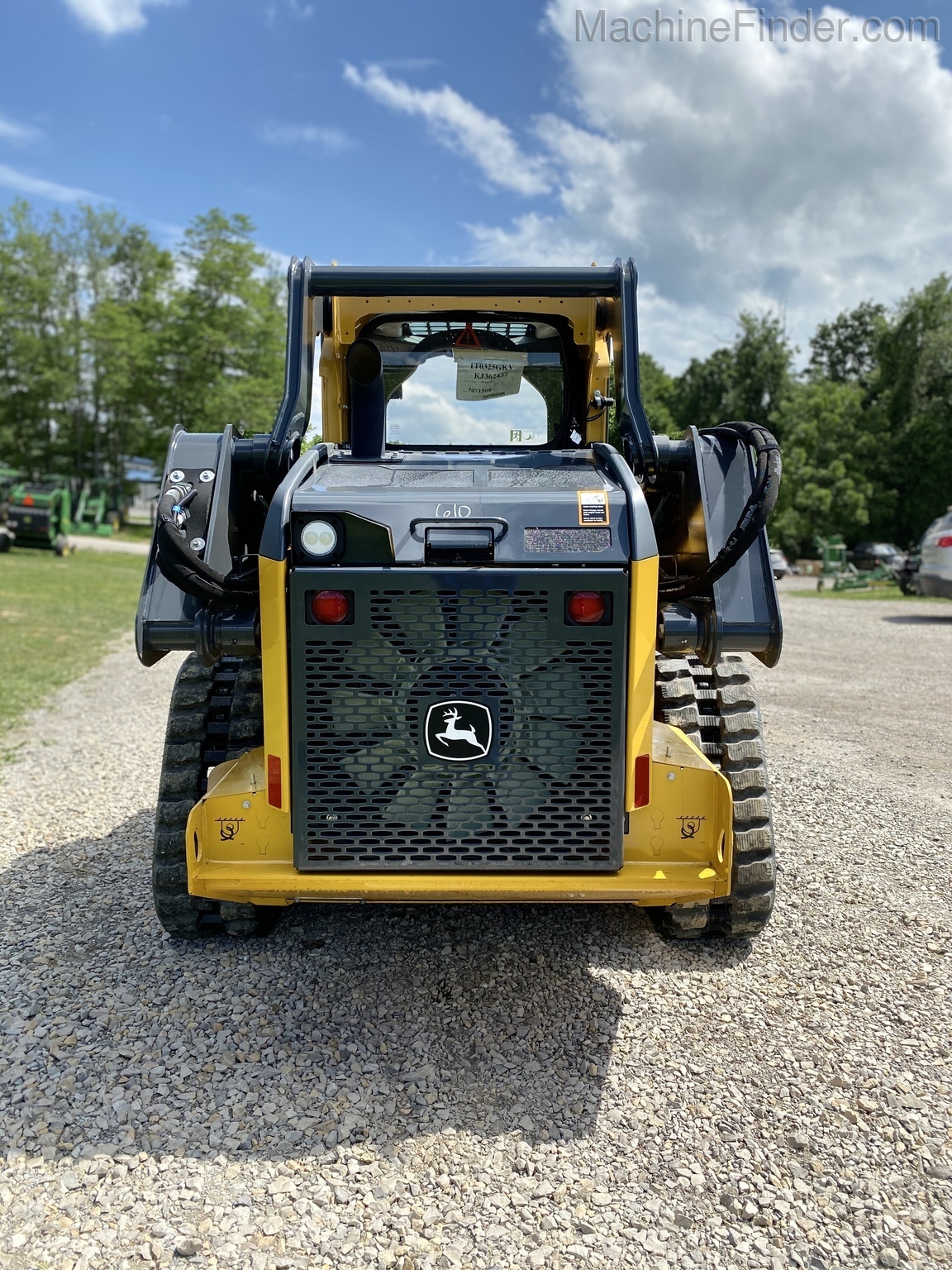 2020 John Deere 325G Image 6