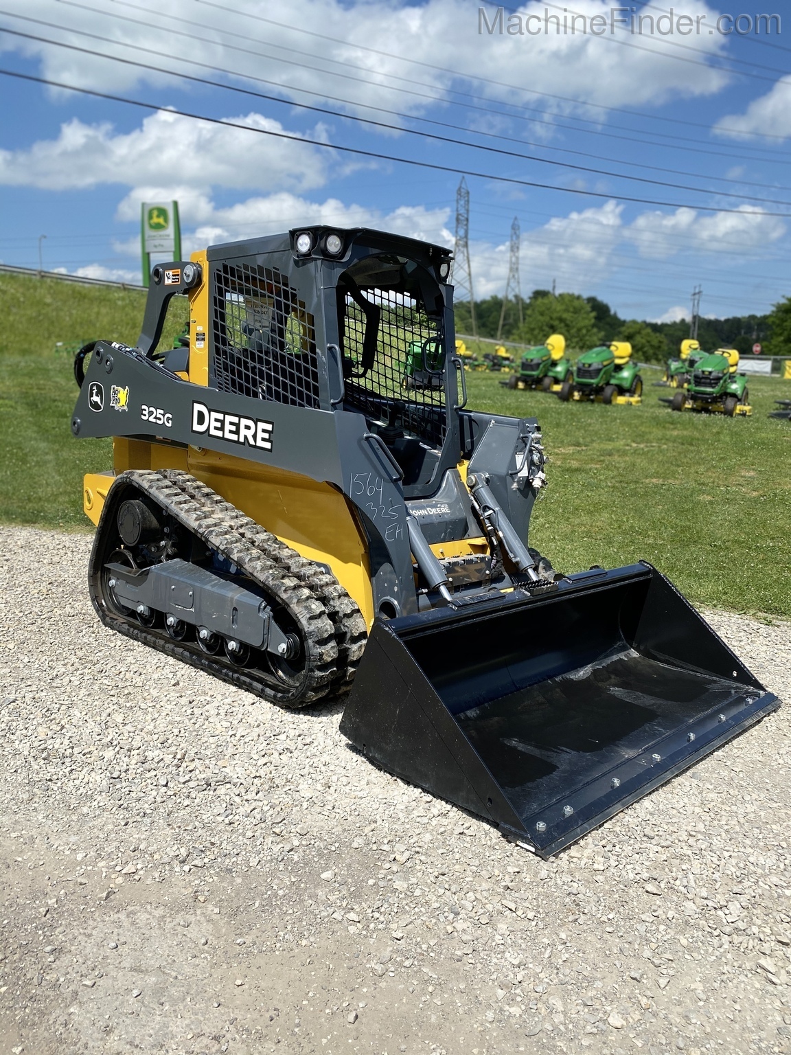 2020 John Deere 325G Image 1