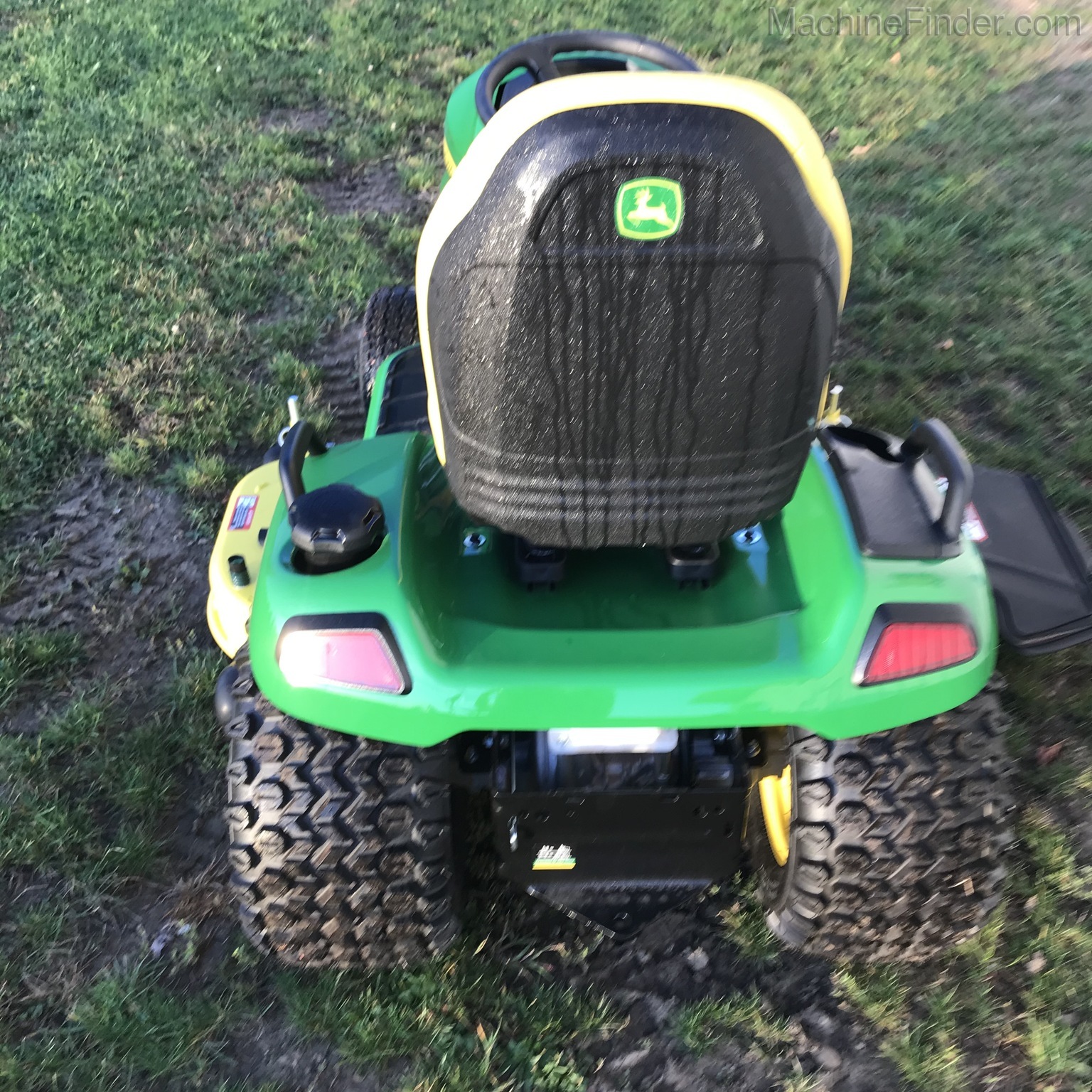2020 John Deere X590 Image 5