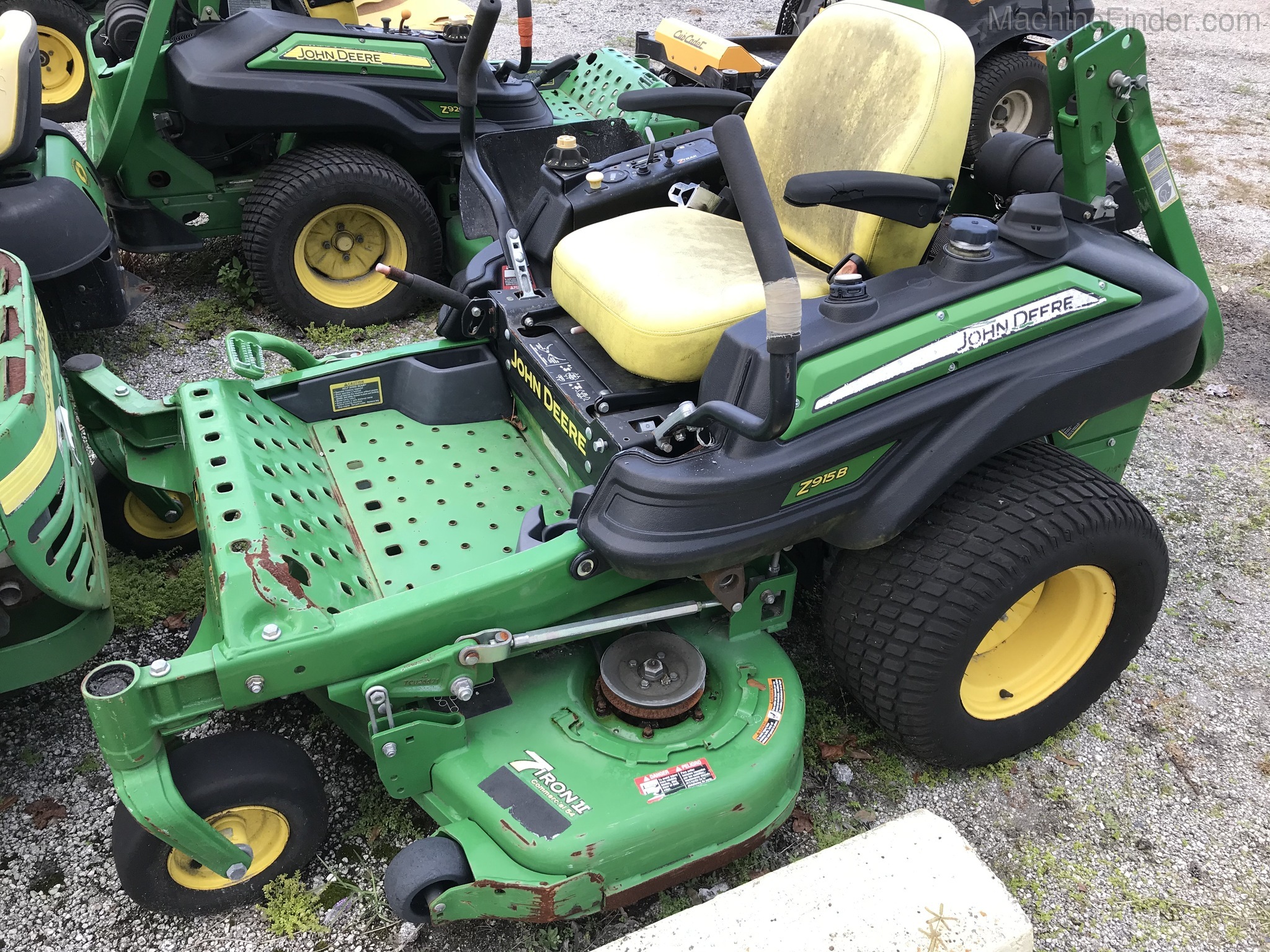 2015 John Deere Z915B Image 1