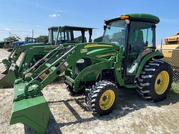 2010 John Deere 4520 Image 1