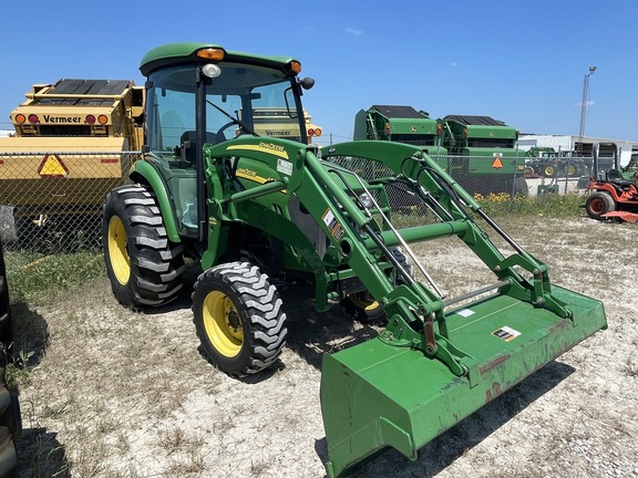2010 John Deere 4520 Image 3