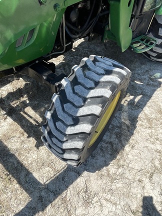 2010 John Deere 4520 Image 4