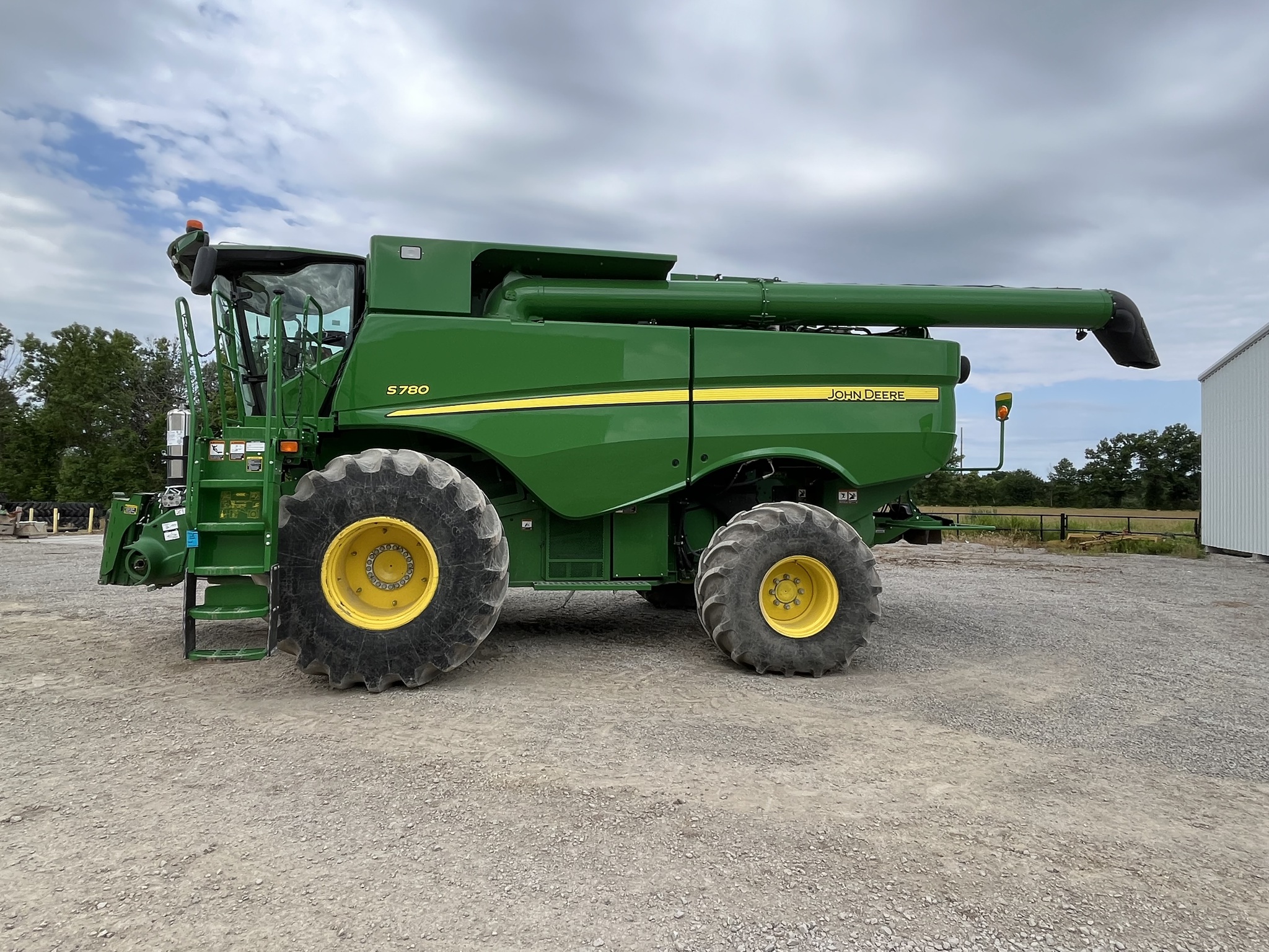 2019 John Deere S780 at Heritage Tractor in Lockwood, MO