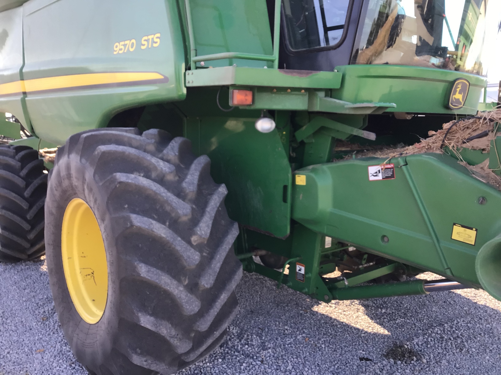 2010 John Deere 9570 STS Image 8