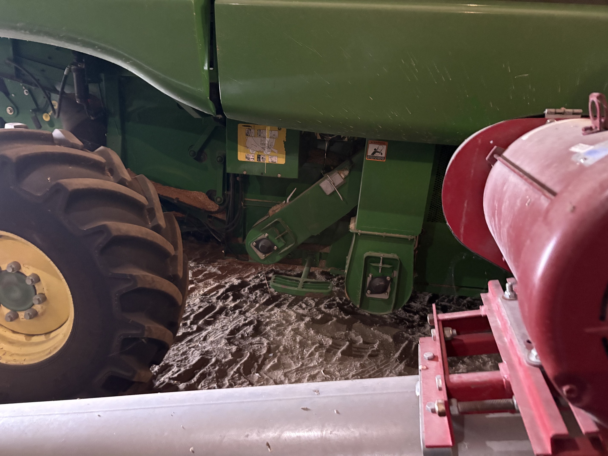 2010 John Deere 9570 STS Image 47