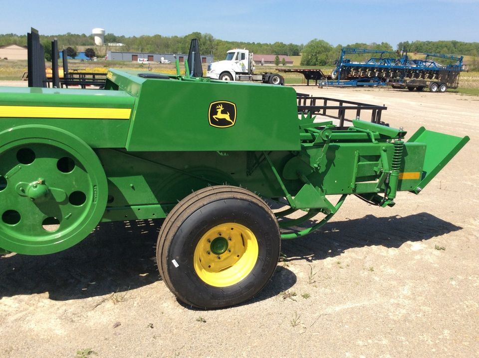 2023 John Deere 348 Image 4