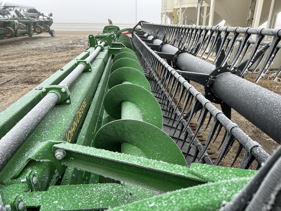 Used 2020 John Deere 730D Combine Platforms at Horizon Ag & Turf in Barrhead, AB - Photo13