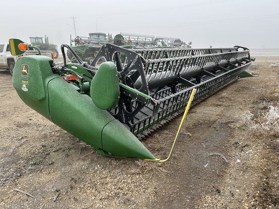 Used 2020 John Deere 730D Combine Platforms at Horizon Ag & Turf in Barrhead, AB - Photo4
