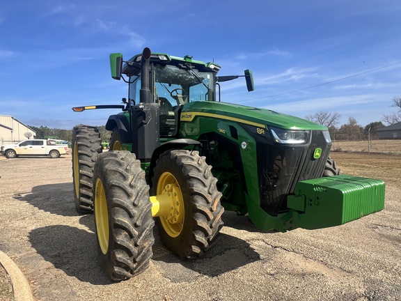 2022 John Deere 8R 340 Photo 6