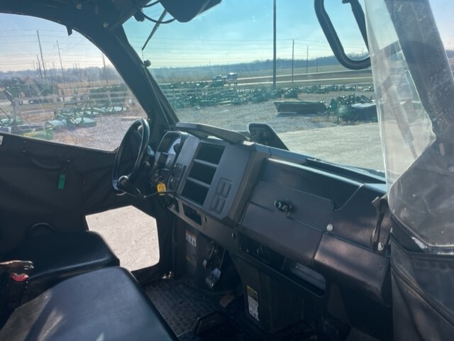  2019 John Deere XUV 835M at Heritage Tractor in Rogersville, MO