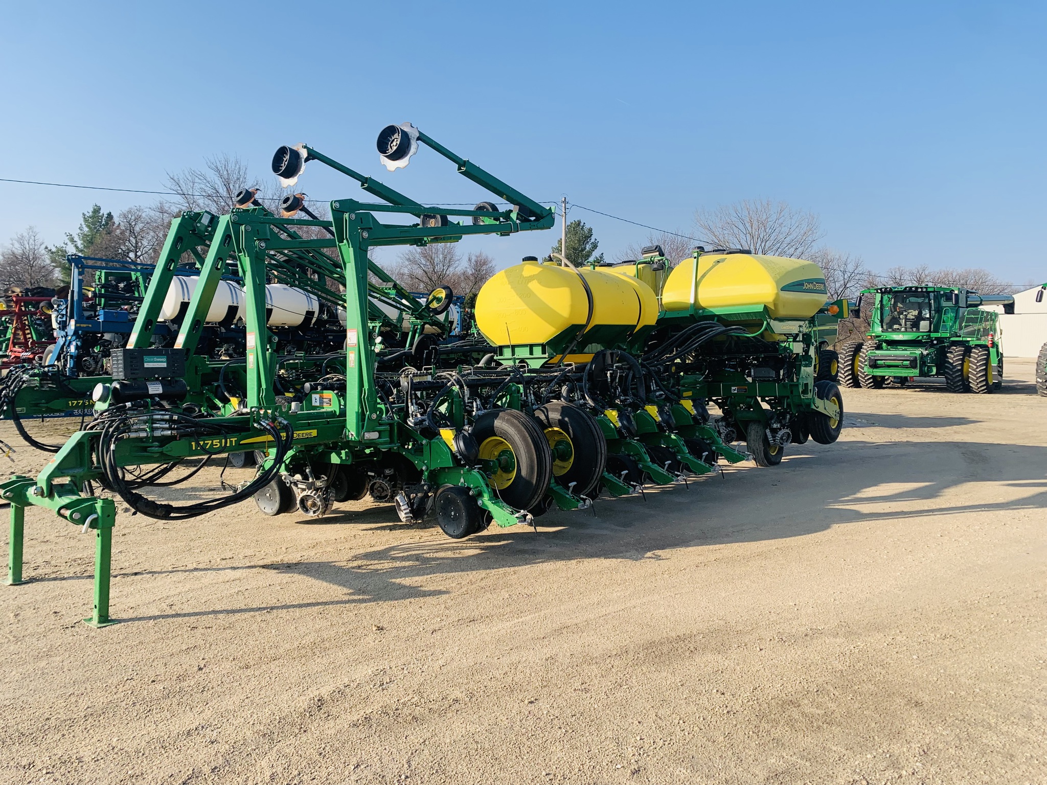 2018 John Deere 1775NT Planters Drawn Oelwein, IA