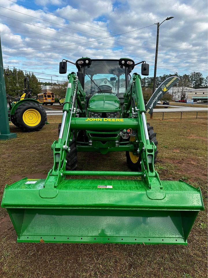 2024 John Deere 5075M Image 3