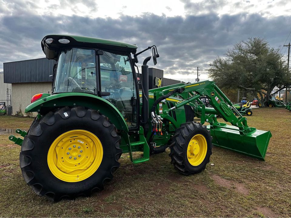 2024 John Deere 5075M Image 2