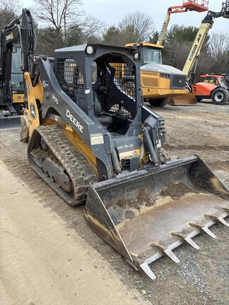 Photo of a 2022 John Deere 317G