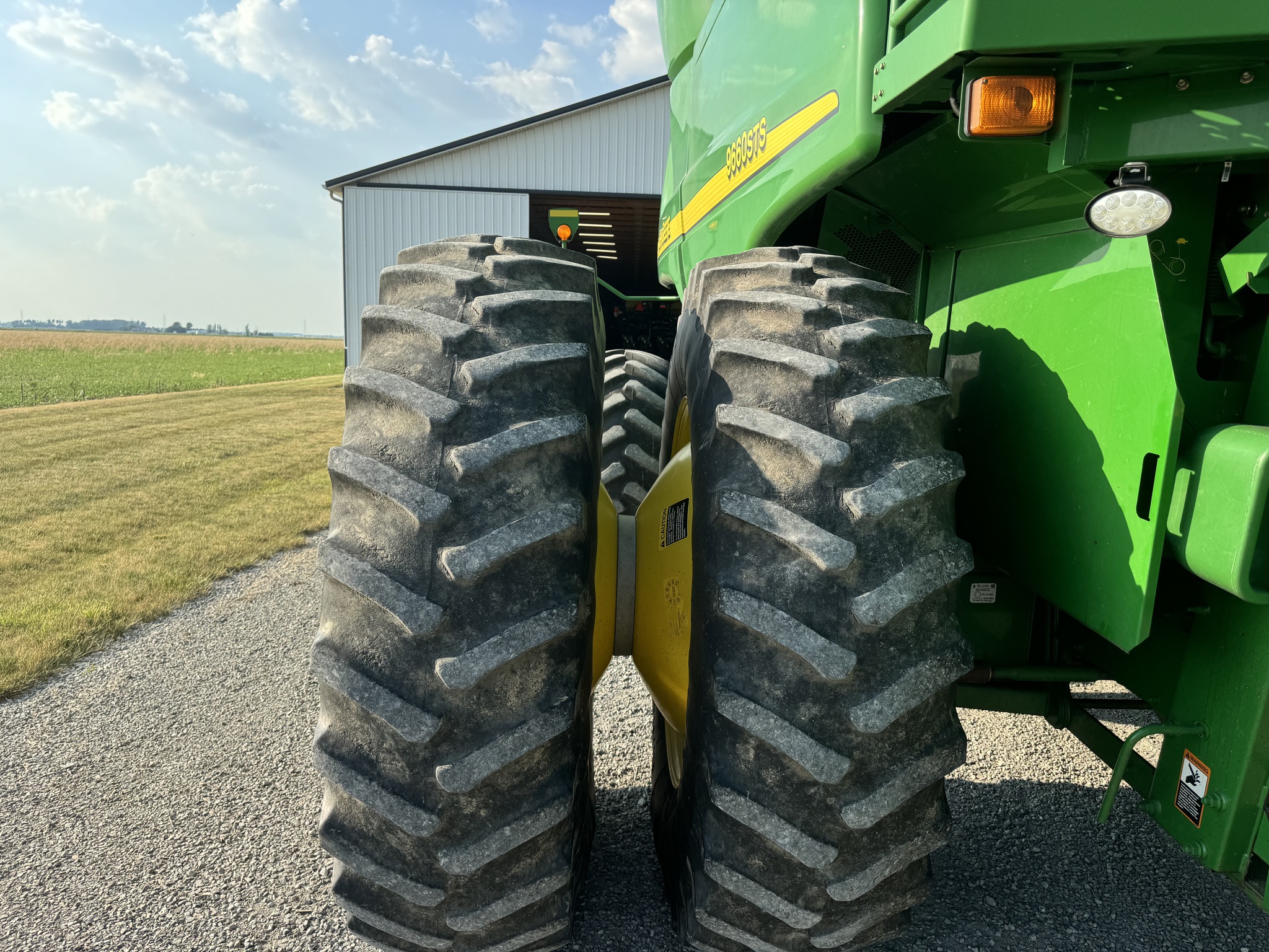 2007 John Deere 9660 STS Image 3