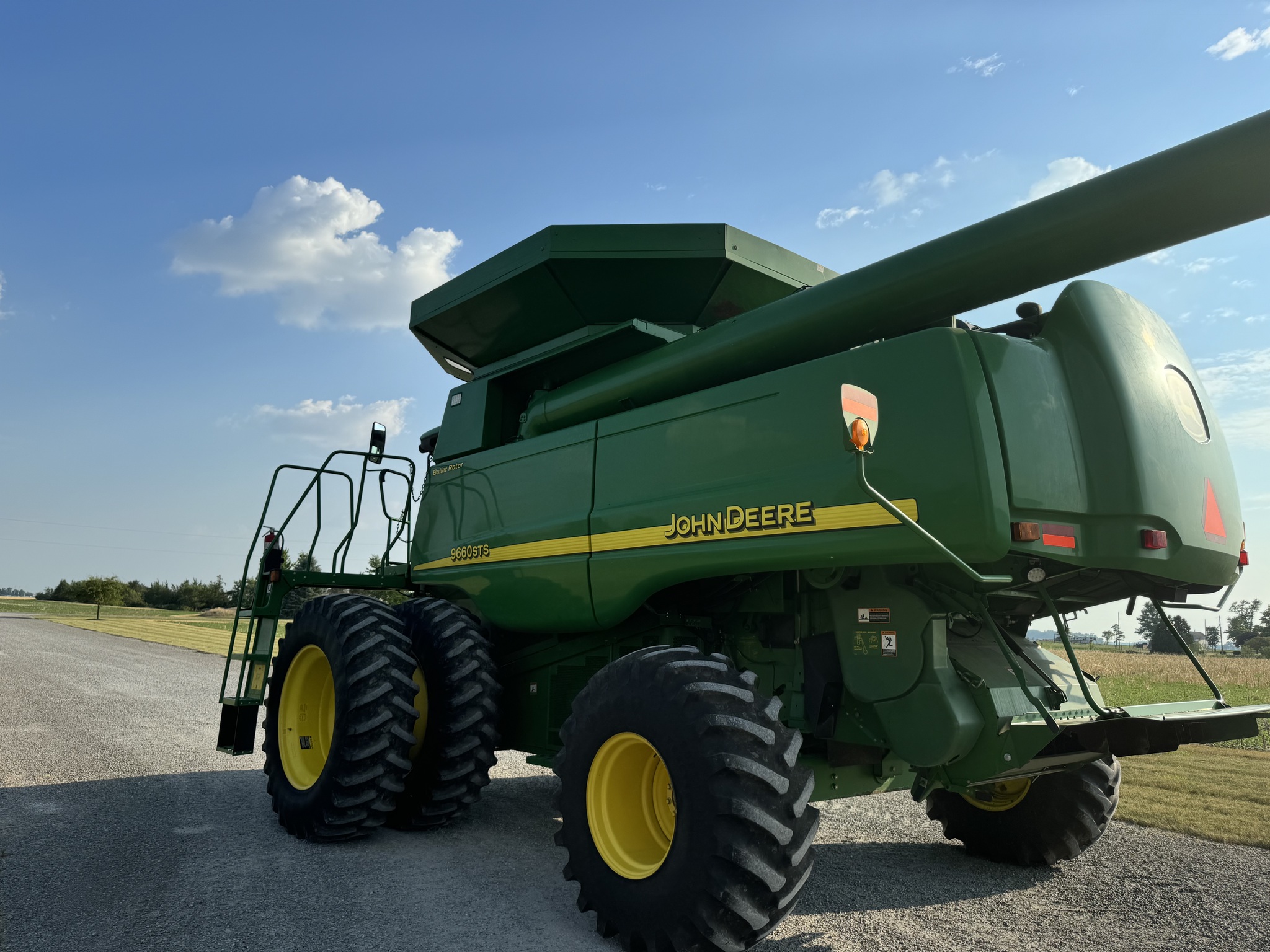 2007 John Deere 9660 STS Image 1