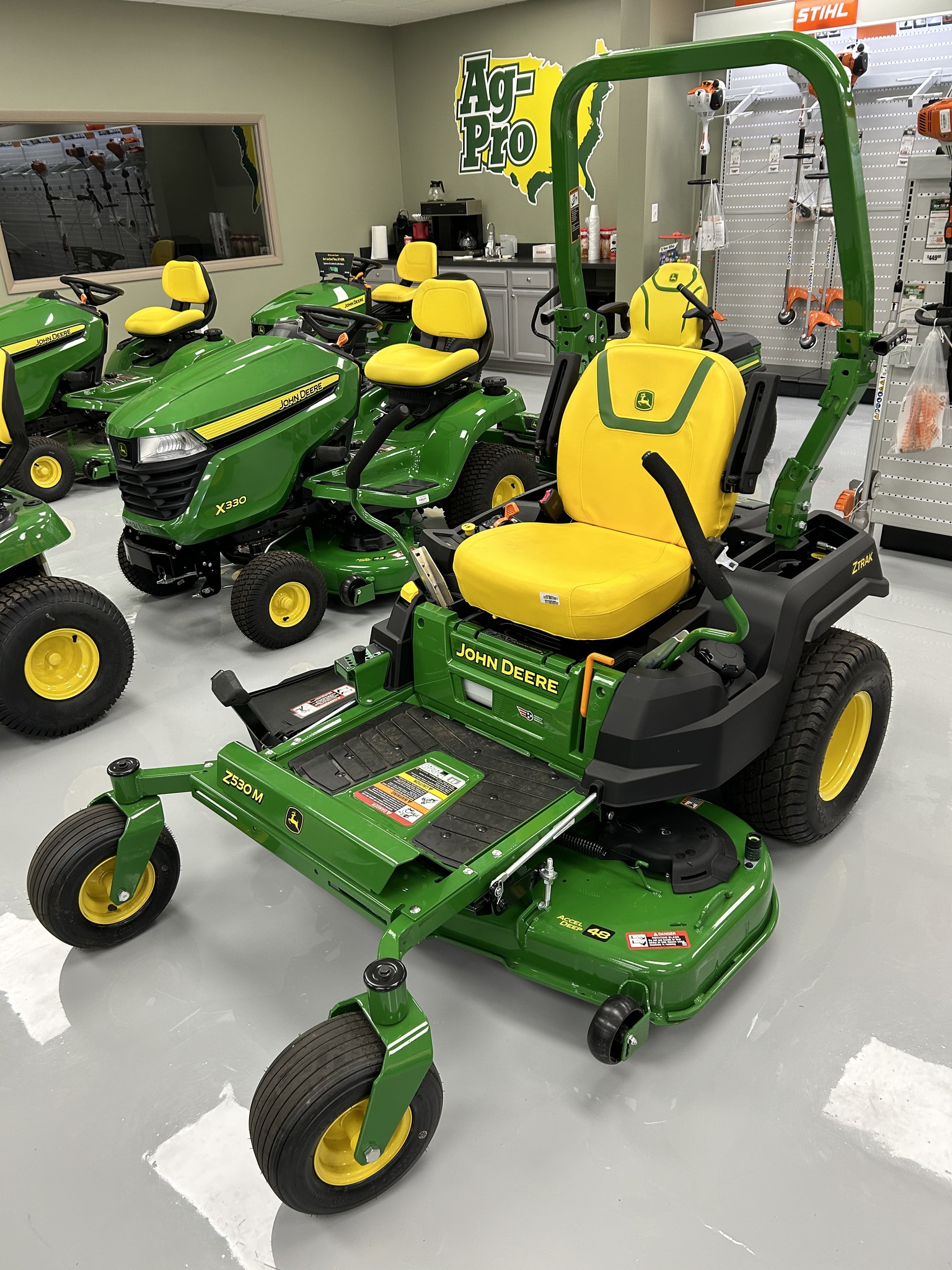 2025 John Deere Z530M Image 2