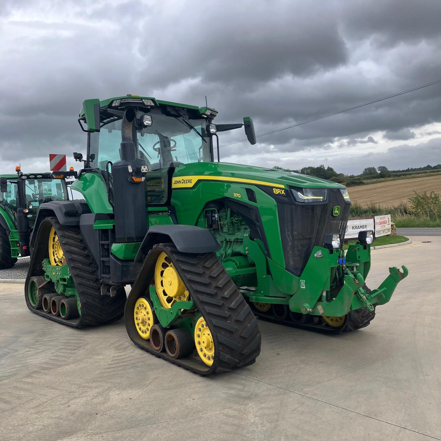 2021 John Deere 8RX 370