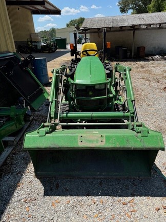 2016 John Deere 1025R Photo 2