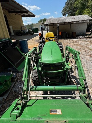 2016 John Deere 1025R Photo 10
