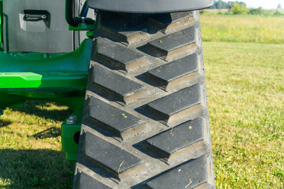 Used 2021 John Deere 8RX 370 Track Tractors at Koenig Equipment in Anna, OH - Photo10