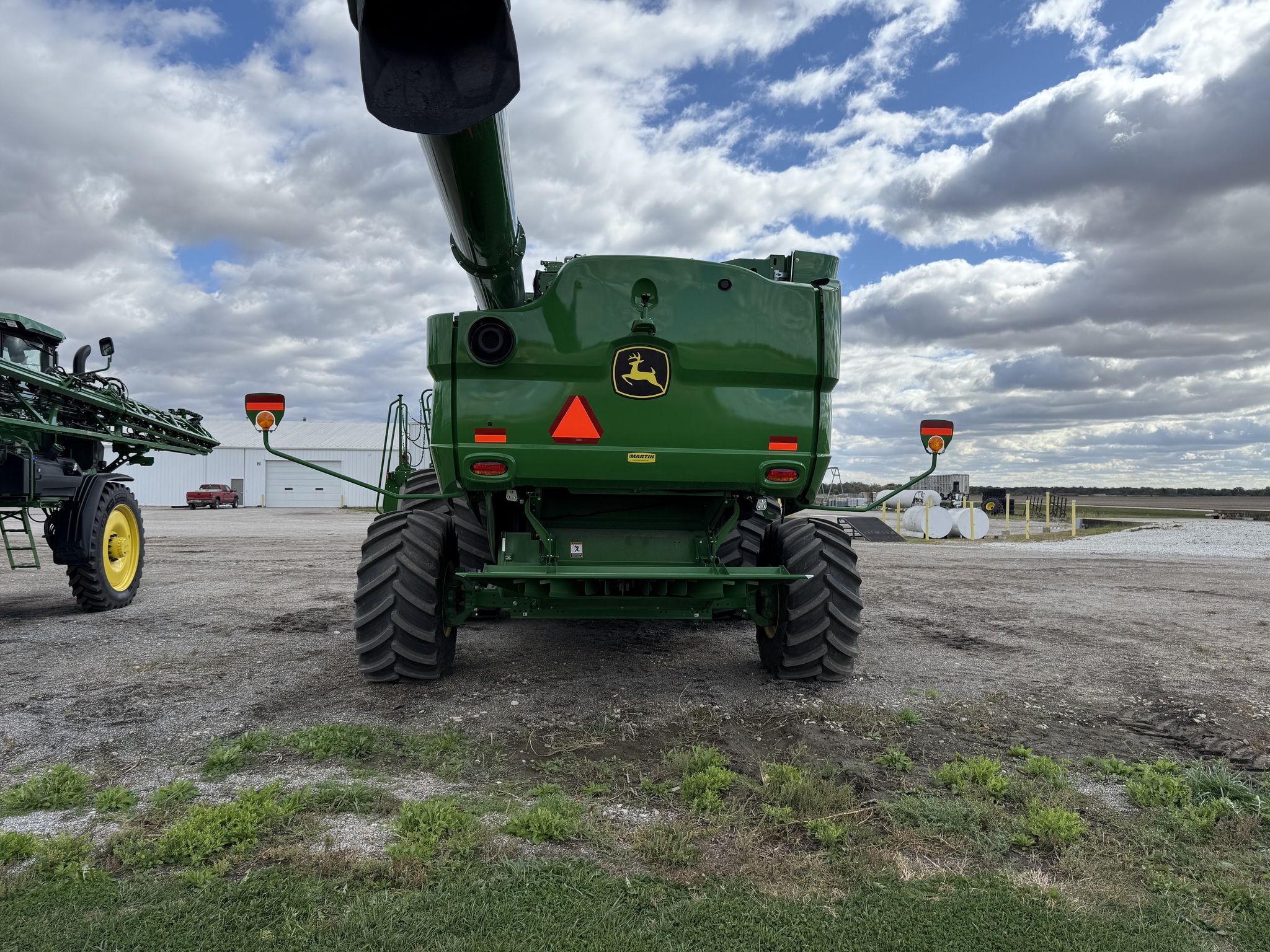  2024 John Deere S780 at Heritage Tractor in Carthage, IL