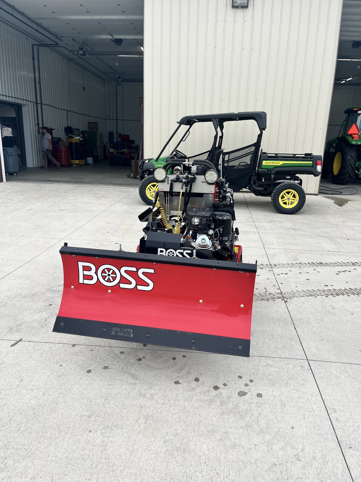 2023 Boss boss SNOWRATOR PLOW Image 2