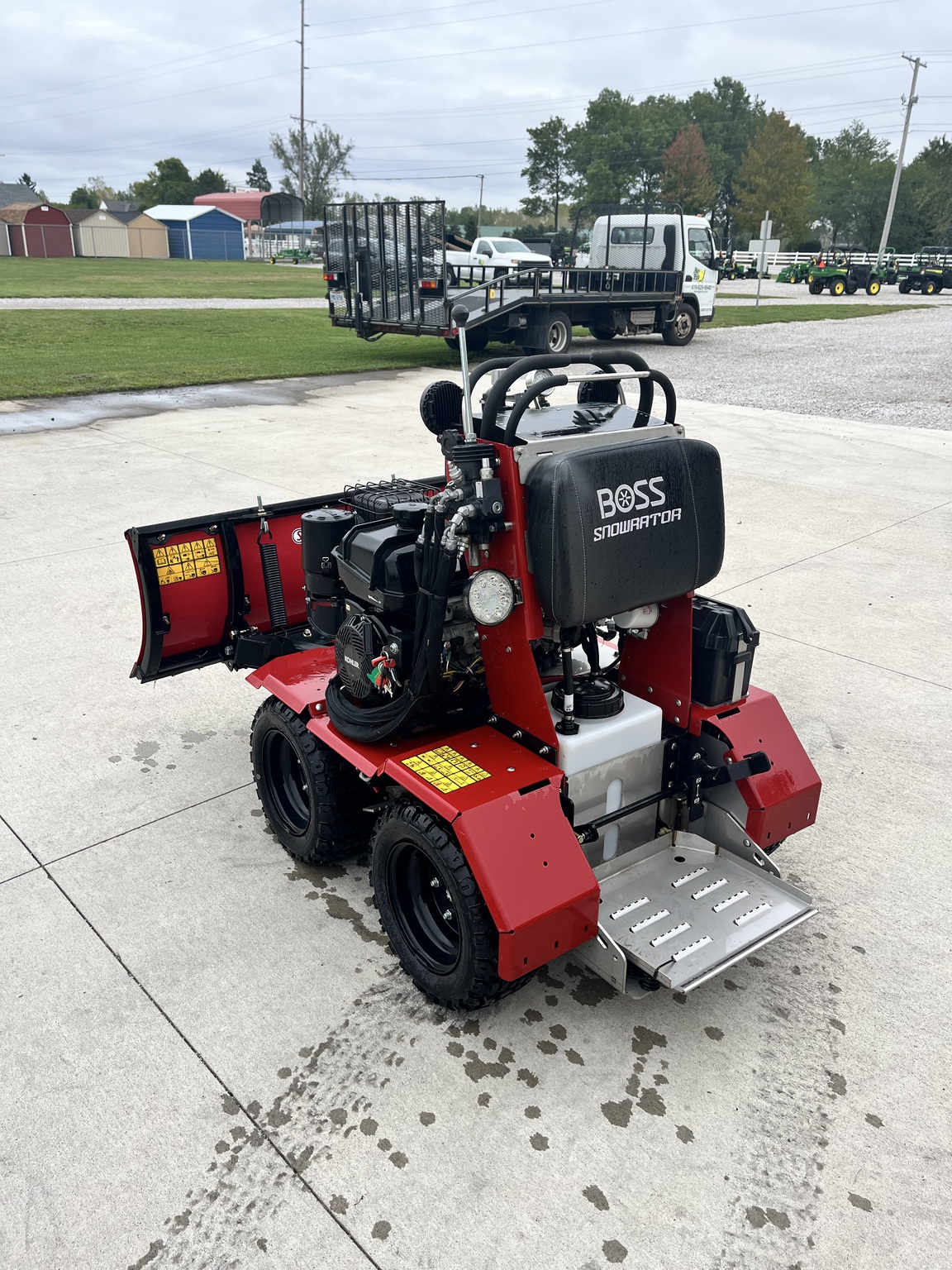 2023 Boss boss SNOWRATOR PLOW Image 6