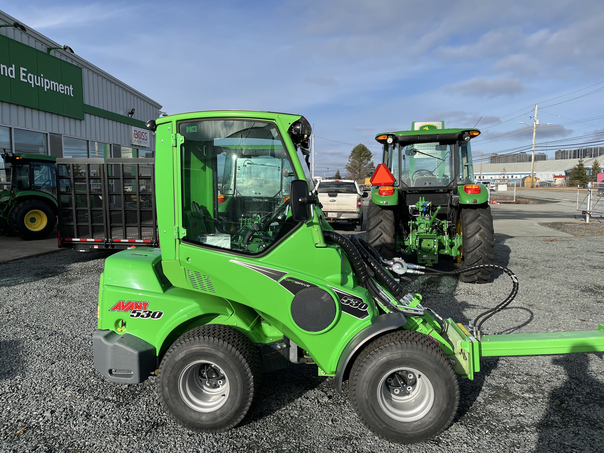 2023 Avant M530 Image 2