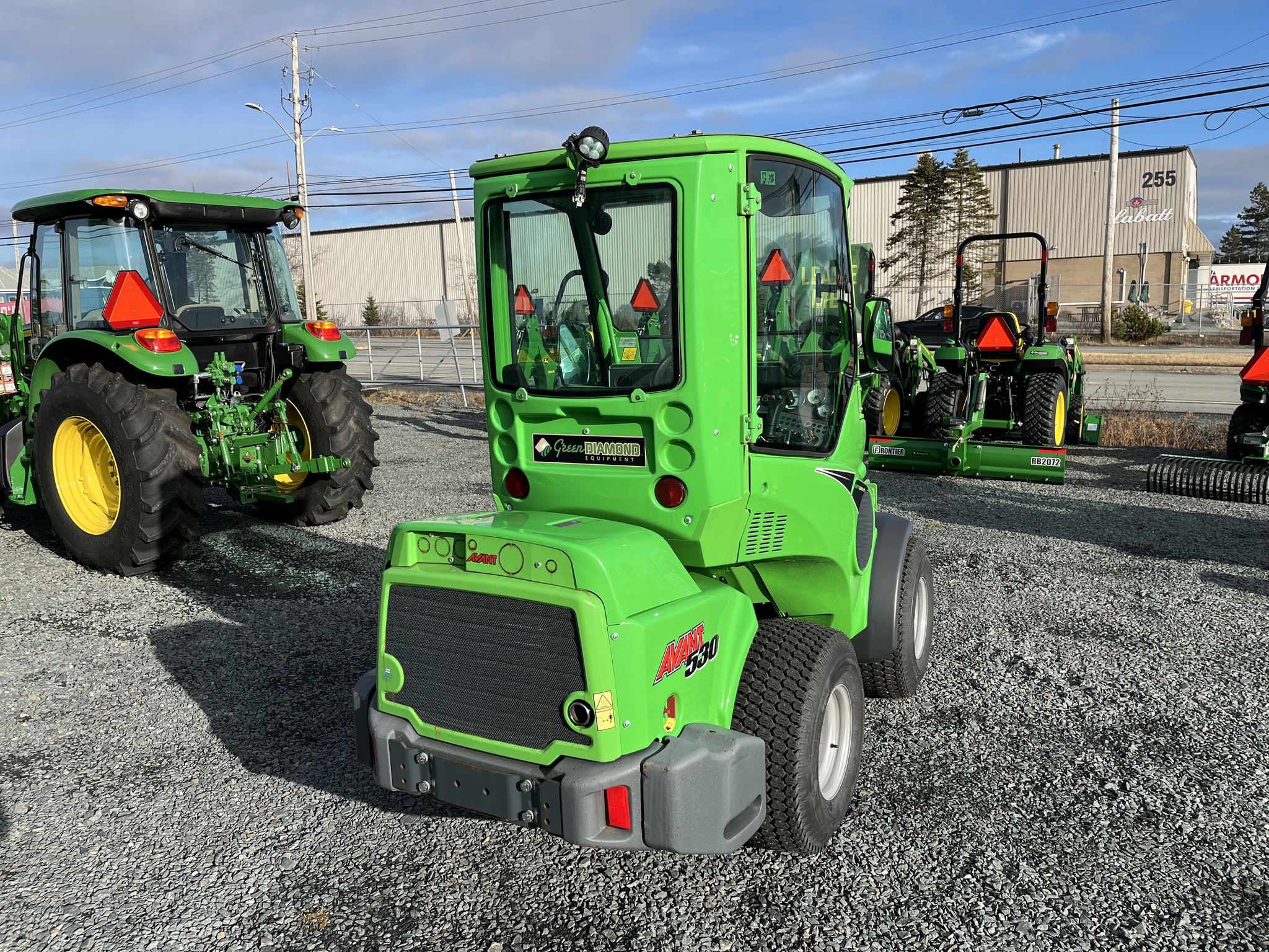 2023 Avant M530 Image 3