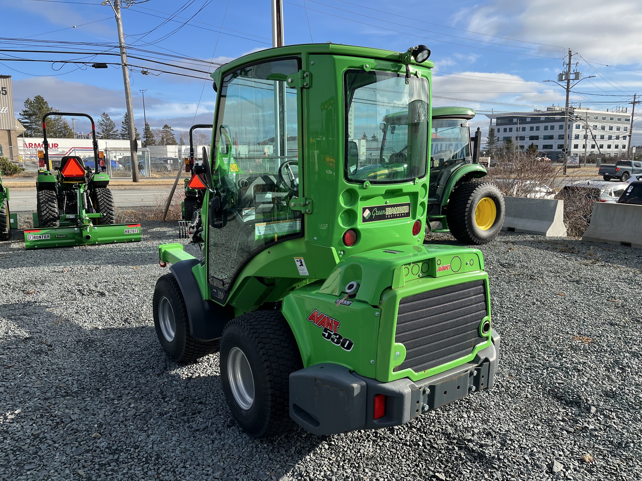 2023 Avant M530 Image 5