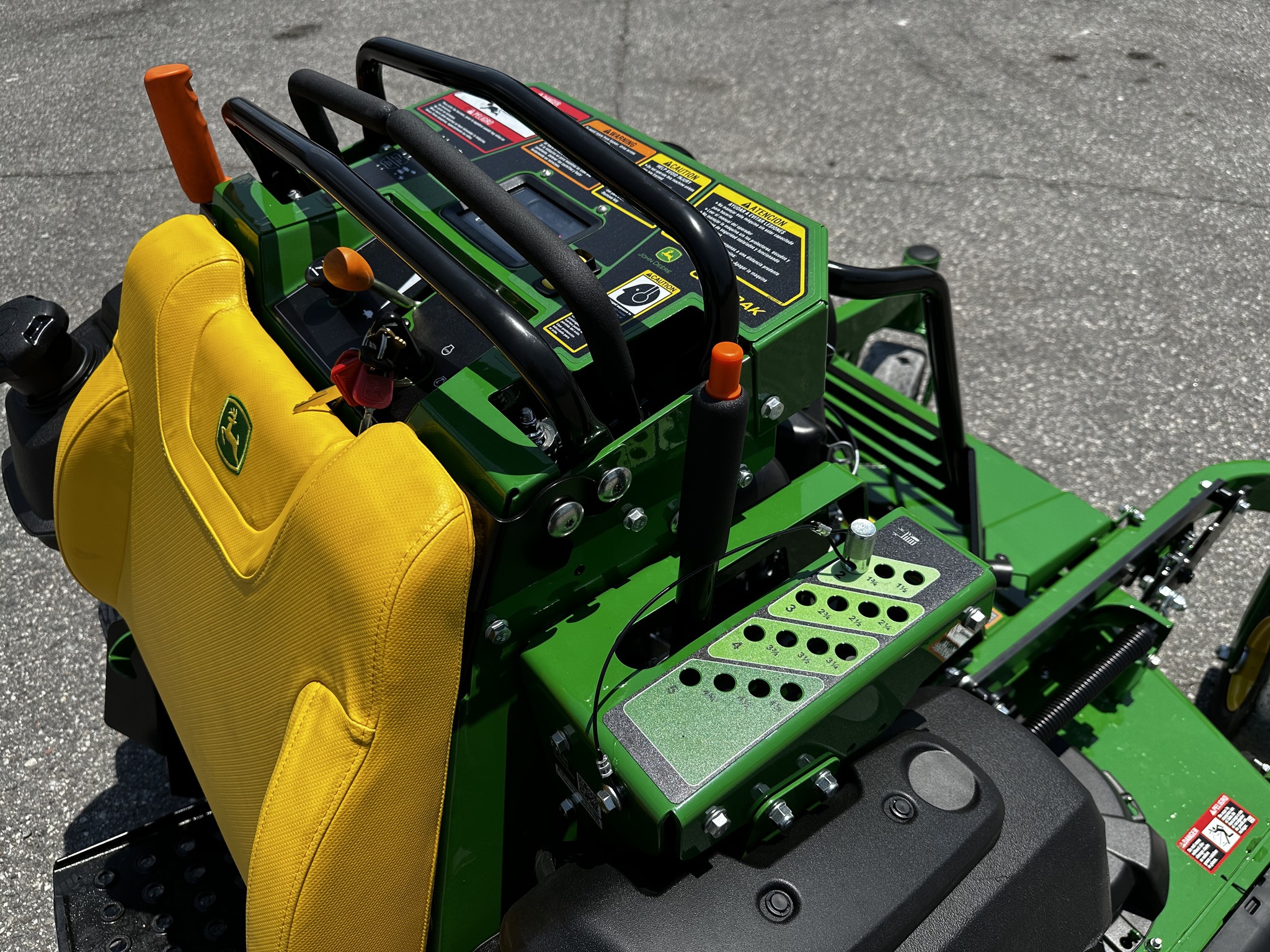 2025 John Deere Q850M Image 4