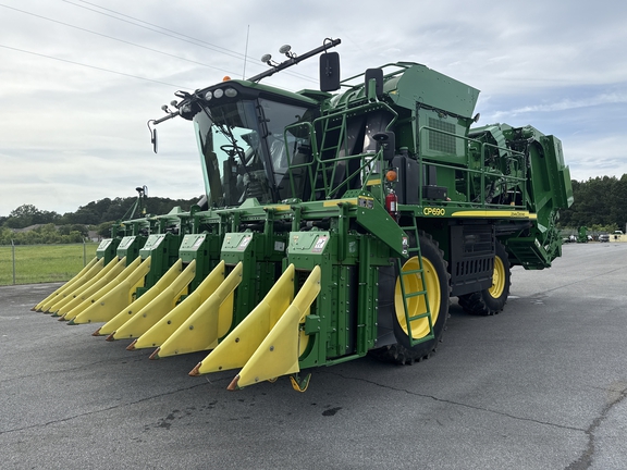 2021 John Deere CP690