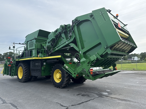 2021 John Deere CP690