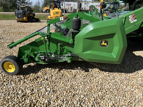 Used 2021 John Deere S780 Combines at Horizon Ag & Turf in High Prairie, AB - Photo19