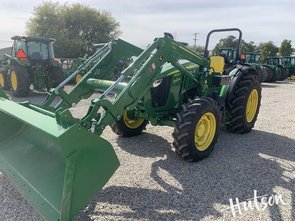 Photo of 2024 John Deere 5105M