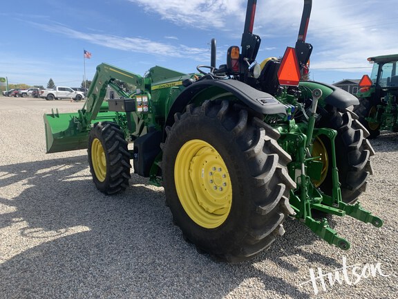 Photo of 2024 John Deere 5105M