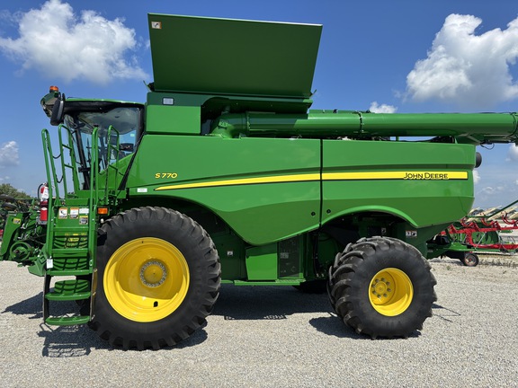 Used 2020 John Deere S770 Combines at Koenig Equipment in Greenville, OH - Photo1