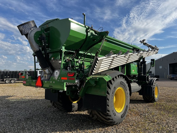 2024 John Deere 800R - Photo3