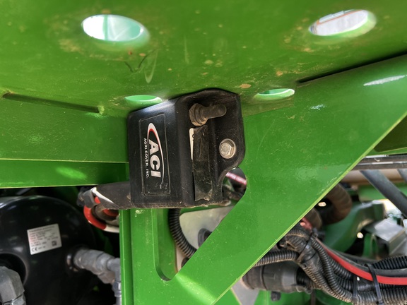 2024 John Deere 800R - Photo22