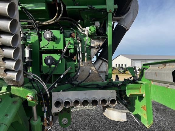 2024 John Deere 800R - Photo24