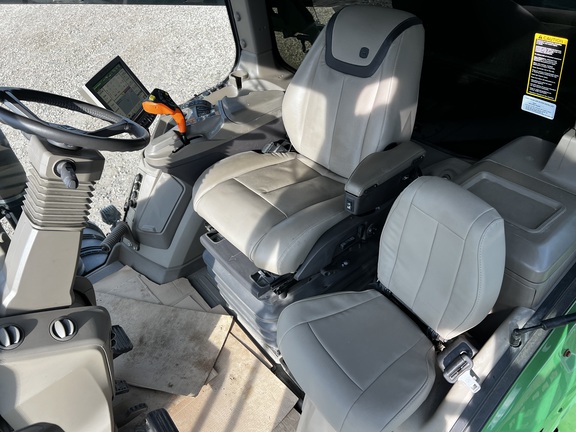 2024 John Deere 800R - Photo34